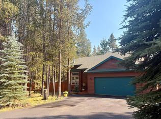 17155 Avocet Dr, Bend, OR 97707