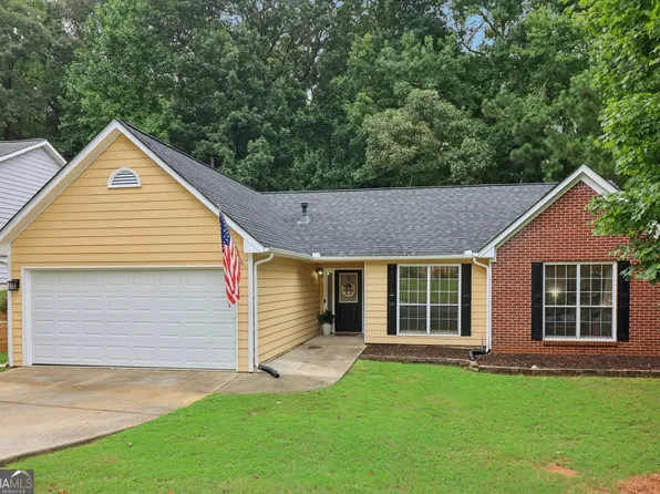 211 Clarion Rd, Lawrenceville, GA 30043