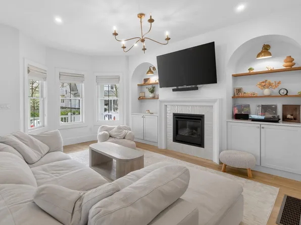 17 Manning St #17, Medford, MA 02155