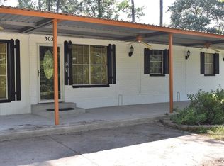 302 Arrowhead Dr, Montgomery, TX 77316