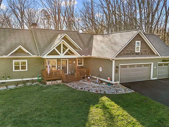 5th image of 2406 Winterview Rdg