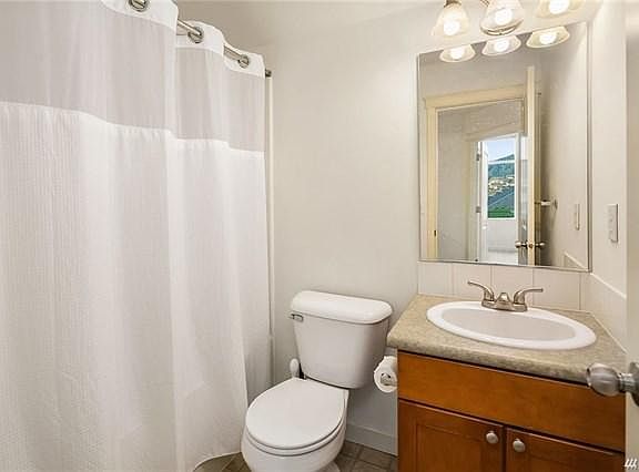 4th image of 2466 NE Julep St