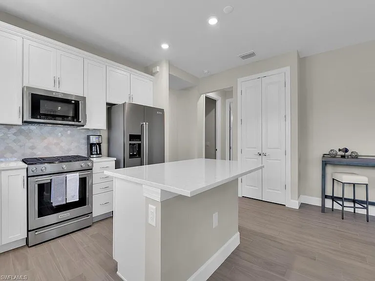 11694 Canal Grande Dr — Photo 10