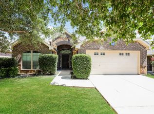 207 Range Rd, Waxahachie, TX 75165