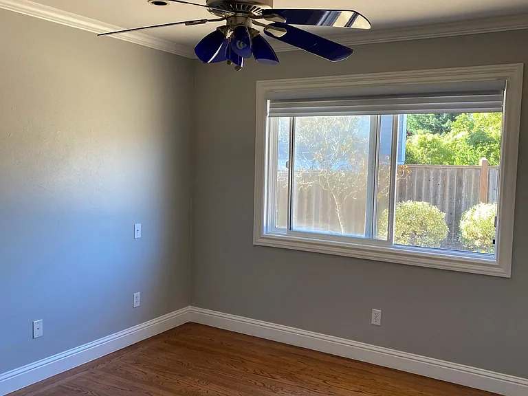 807 Bayview Way — Photo 13