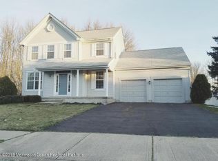 18 Dayna Ct, Howell, NJ 07731