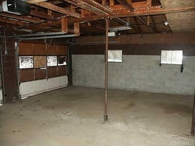 4th image of 148 Bolton Ave