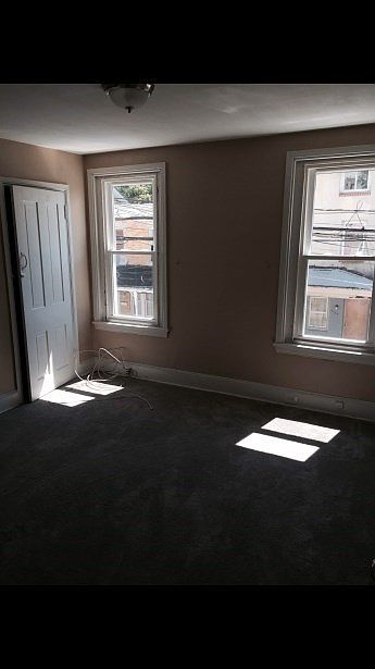 1st image of 455 E Mechanic St
