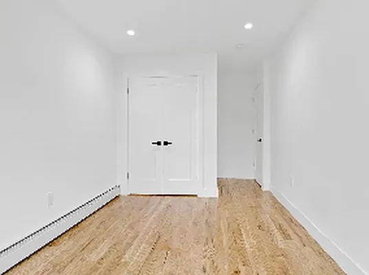 Rented by Foundation Realty Group | media 15