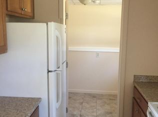 51 Hope Farms Dr, Feeding Hills, MA 01030