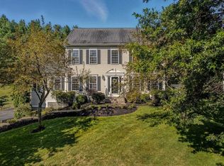32 Summit Rd, Bedford, NH 03110