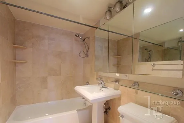 Rented by Hecht Group | media 26