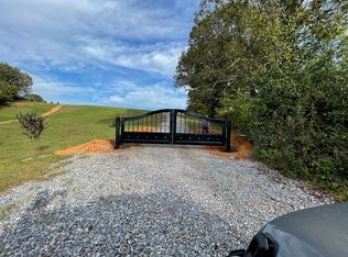385 Loves Ln, Greeneville, TN 37743