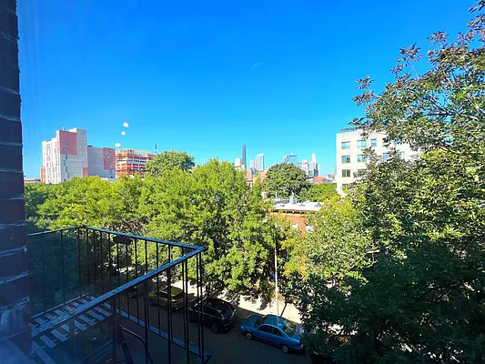 Rented by Corcoran | media 21