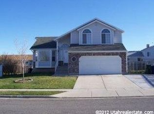5933 W Wolf Creek Ct, West Valley City, UT 84118
