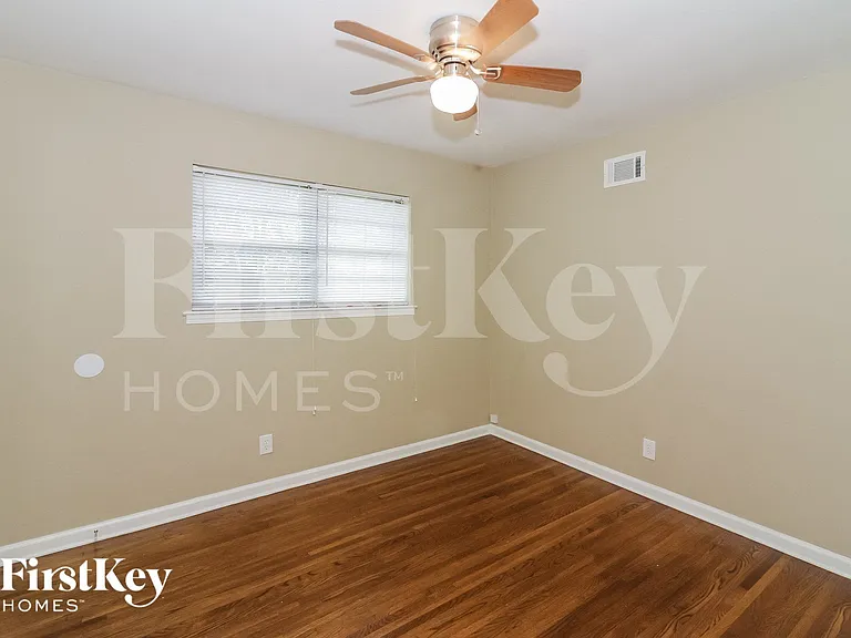 5055 Woodlark Ave — Photo 10