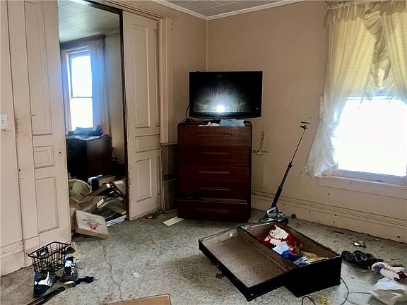 5th image of 708 E Franklin St