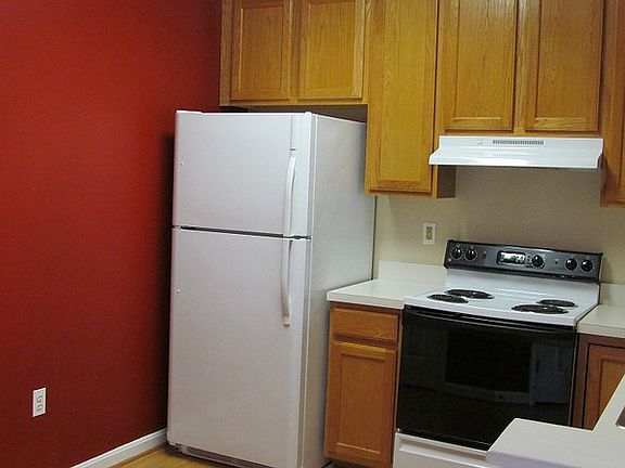 3rd image of 308 Roff Point Dr