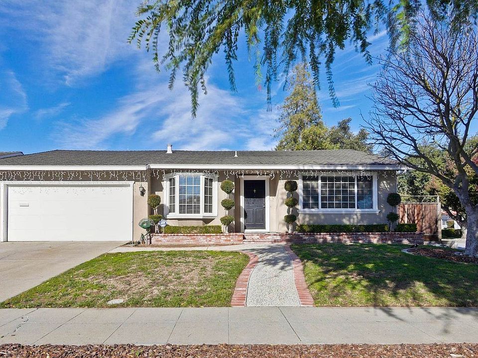 1st image of 6447 Hidden Creek Ct
