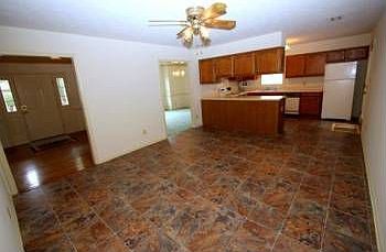 2nd image of 2209 Buckingham Grn