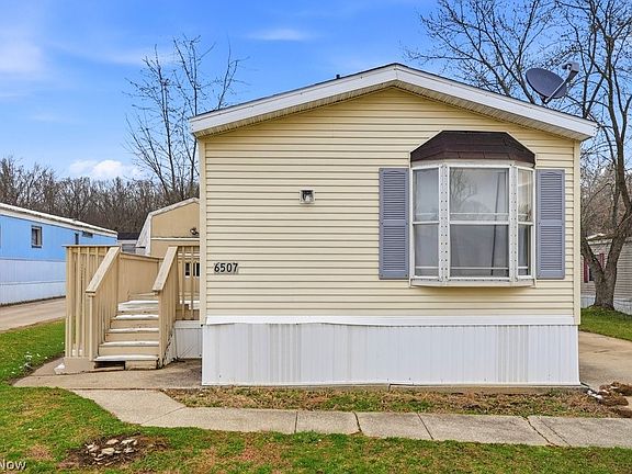 2nd image of 6507 Robby Ln