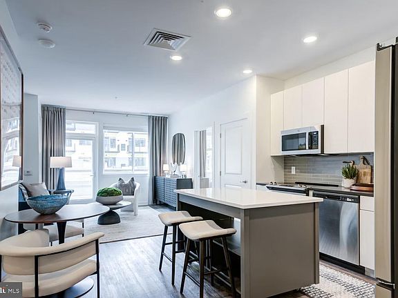 2nd image of 503 N 29th St #1355