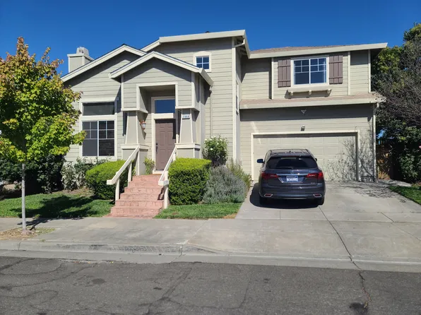 2098 Tokay St, Santa Rosa, CA 95404