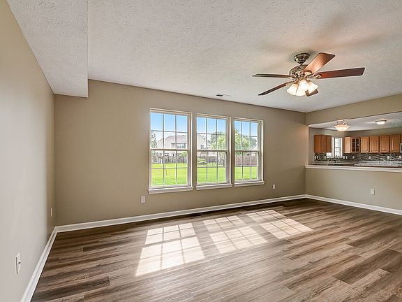 4th image of 4145 Hennessey Dr