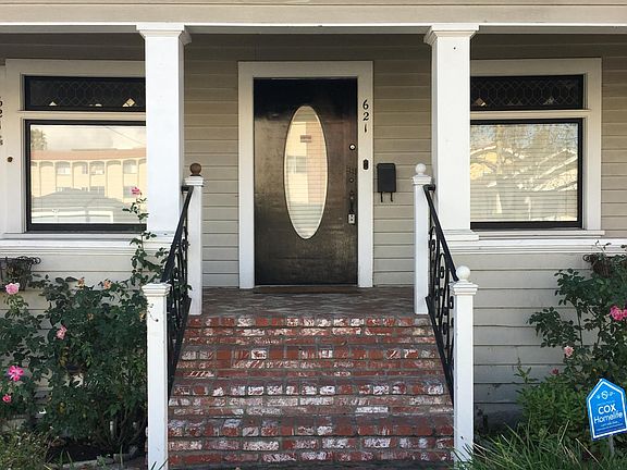 3rd image of 621 W 11th St
