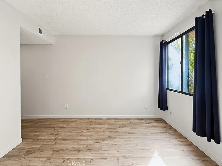 415 W Duarte Rd #2 — Photo 17