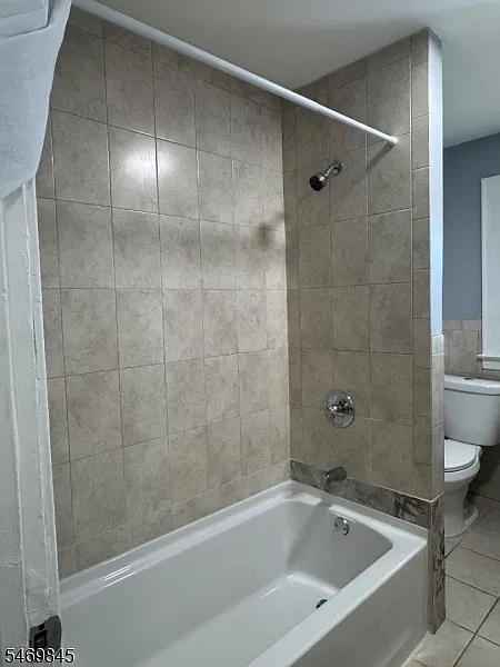 2 bed, 1.0 bath, $2,300 — Photo 2