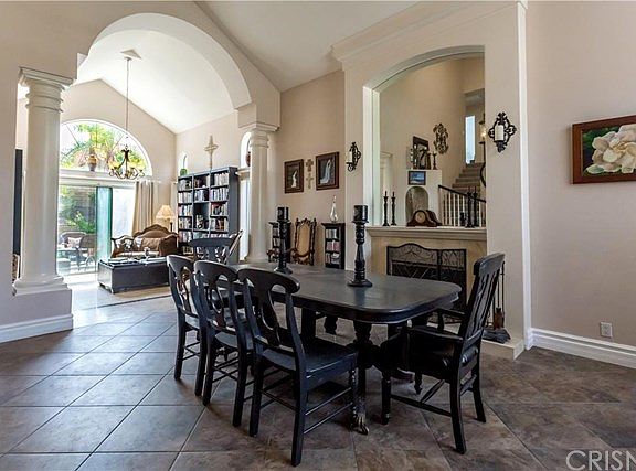 5th image of 28832 Woodside Dr