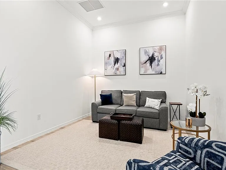 11801 Venetian Lagoon Dr #203 — Photo 17