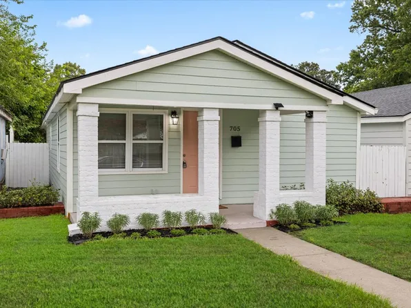705 W 47th St, Savannah, GA 31405