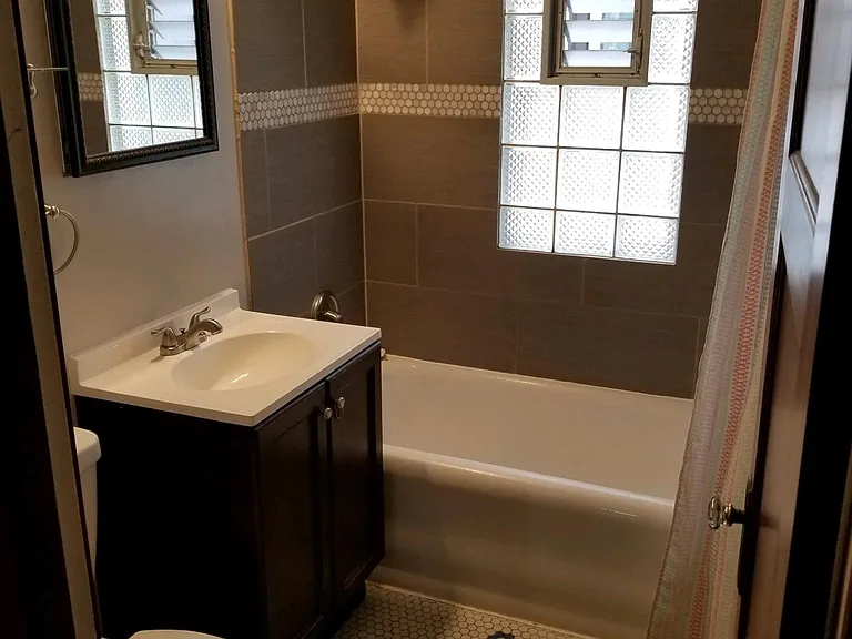5719 W Vliet St — Photo 5