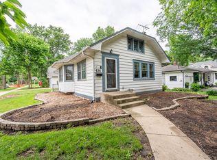 434 Oak St, Glen Ellyn, IL 60137