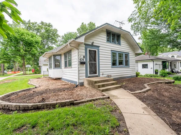434 Oak St, Glen Ellyn, IL 60137