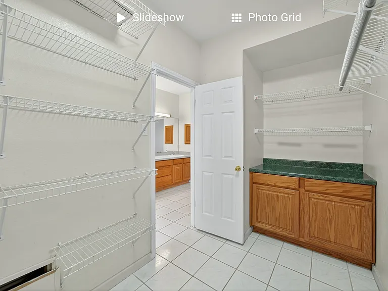 14043 Oakhill Way — Photo 28