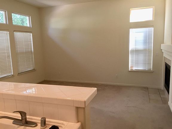 5th image of 1081 L Aloutte Way