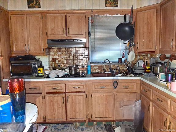 5th image of 191-29 109th Road