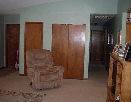 5th image of 381 Ironwood Dr