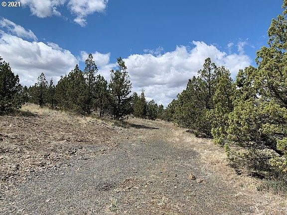 4th image of 6121 SE Beretta Way