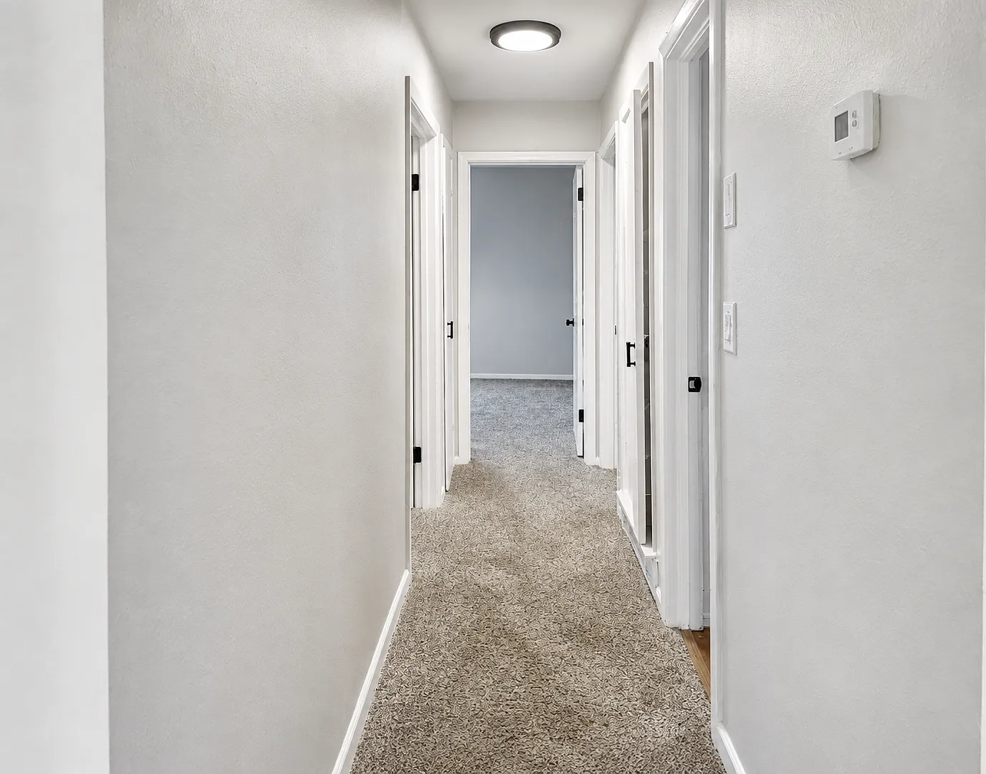 3 bed, 998 sqft, $1,475 — Photo 3