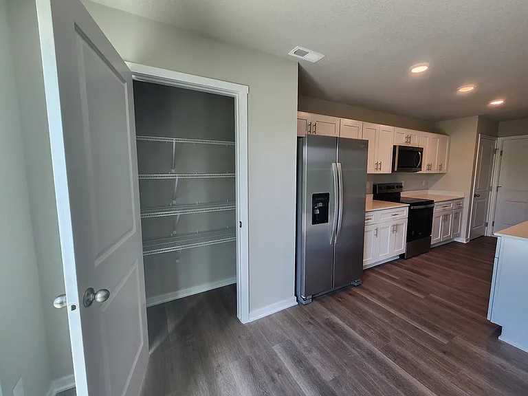 20511 Margo St — Photo 10