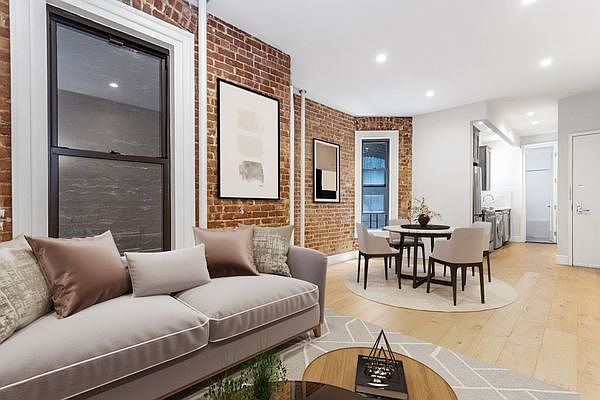 1st image of 218 E 74th St #22