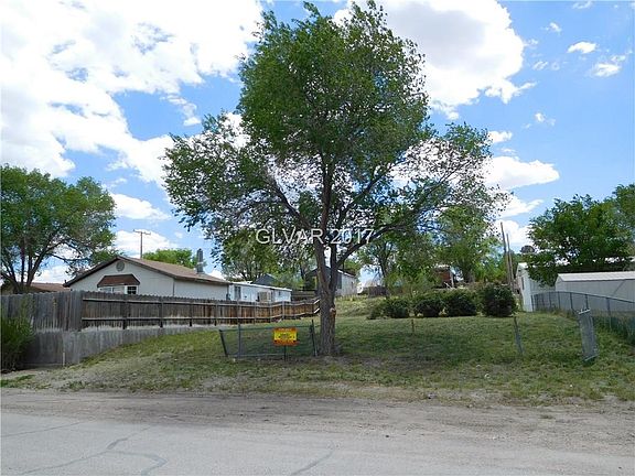 3rd image of 820 Avenue B