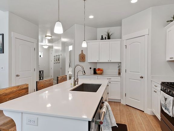 2nd image of 4293 W Nash Ln