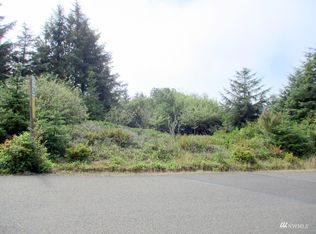 708 Wawona Ave SW, Ocean Shores, WA 98569