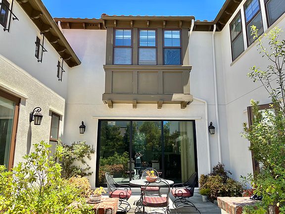 3rd image of 28 Orchid Dr