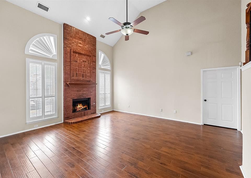 1st image of 1226 Rivercrest Dr #1226